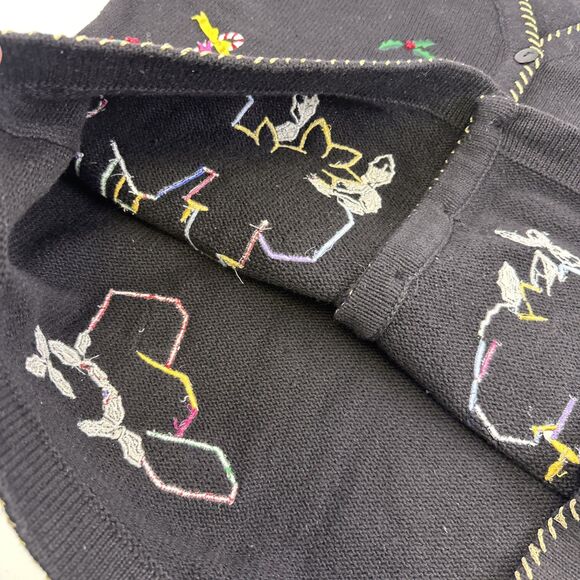 The Quacker Factory Christmas Sweater Cardigan Ornaments Presents Candles 1X - Picture 11 of 15